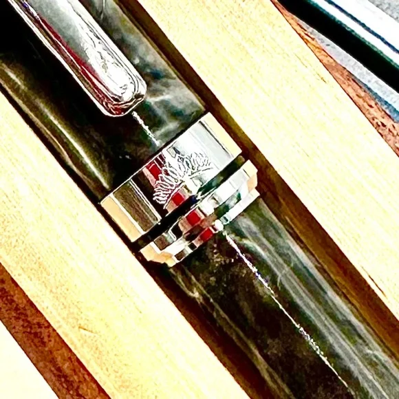 KWIAT DIAMOND Bride-To-Be Engagement Gift Set - Picture 2 of 15